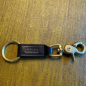 Unisex Vintage Coach Trigger Snap Key Fob #7212 black and brass!! like new!